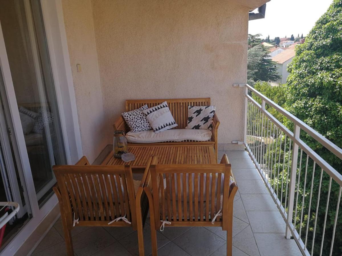 Apartmani Nea Biograd Na Moru Kültér fotó