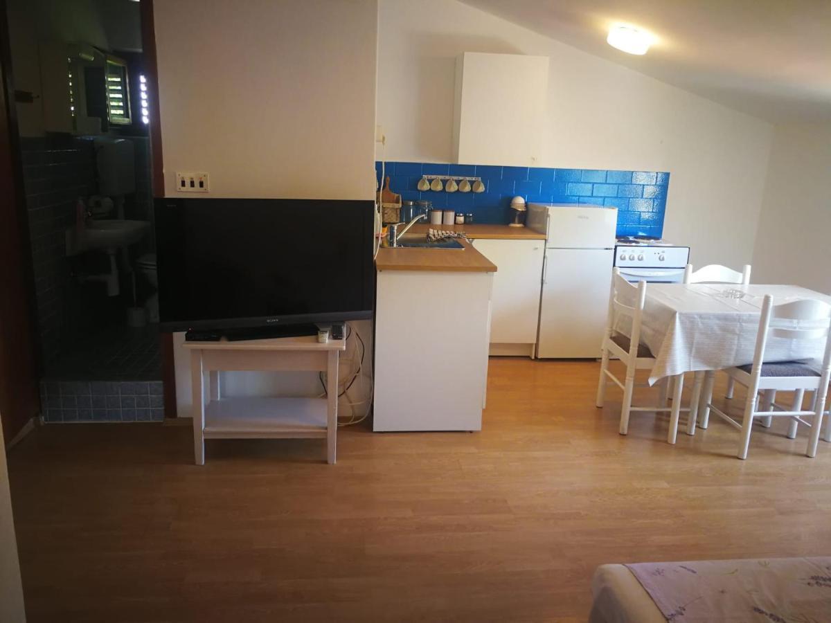 Apartmani Nea Biograd Na Moru Kültér fotó